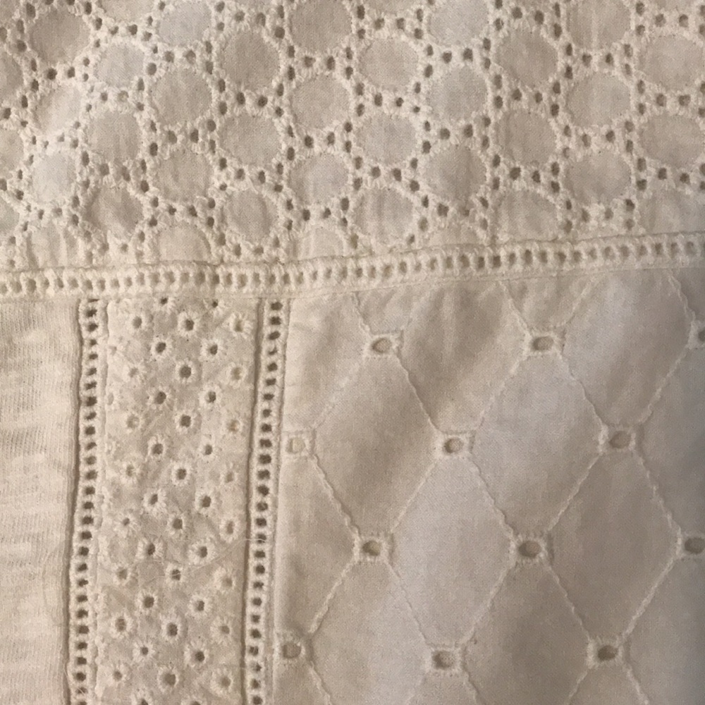 NWT white tank with eyelet details - Picture 6 of 13